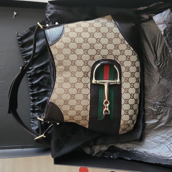 Gucci Handbags - Gucci Women's Shoulder Bag